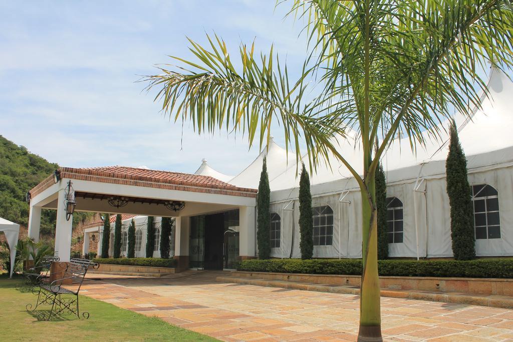 Hotel San Juan Internacional Girón Exterior foto